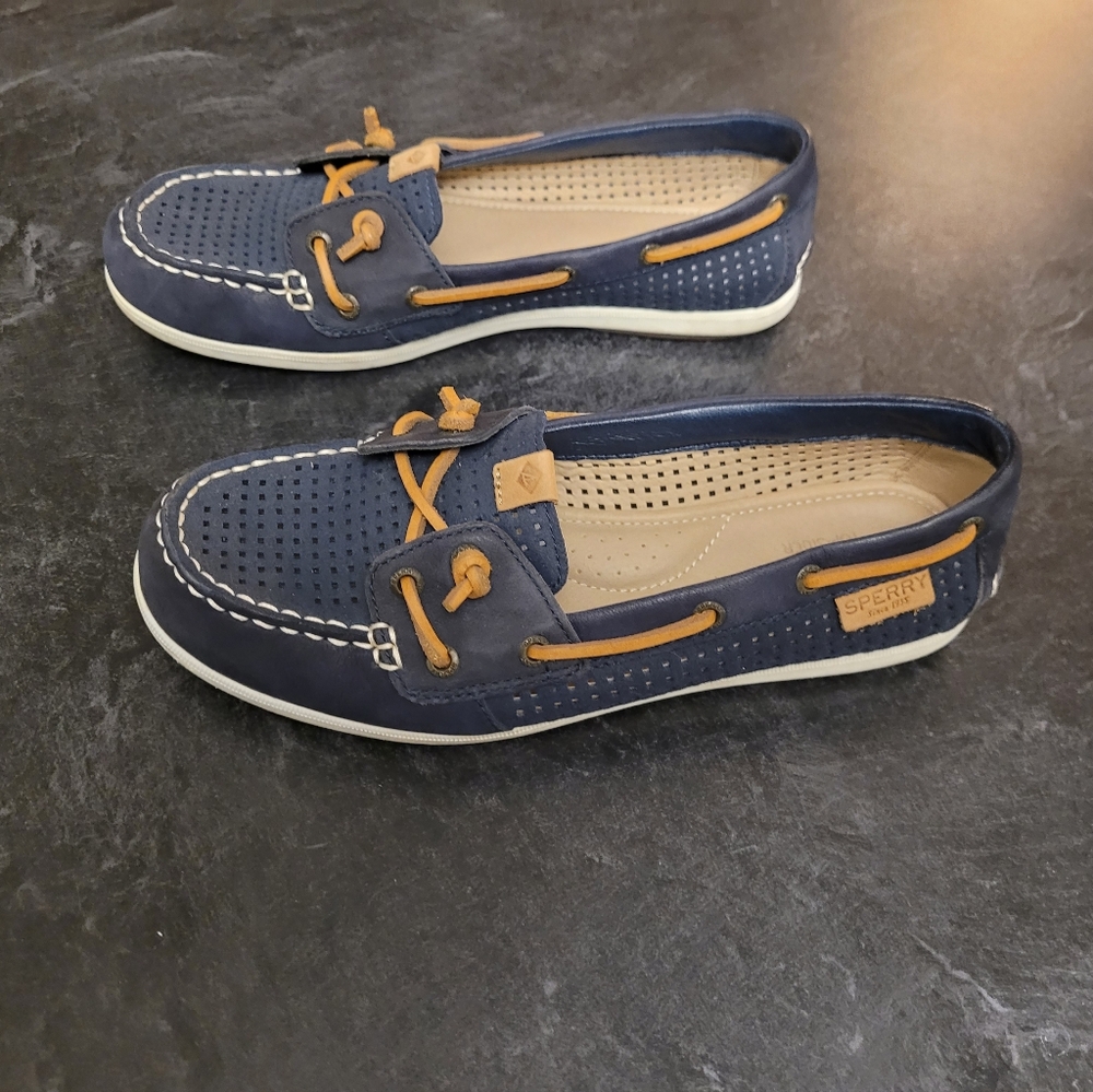 Sperry Navy Blue Boat Shoes Size 7